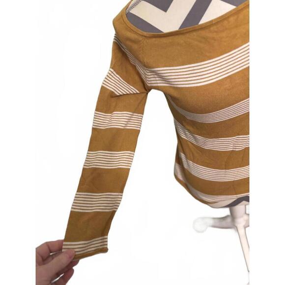 H&M Lightweight Long Sleeved Sweater Medium - Picture 2 of 5